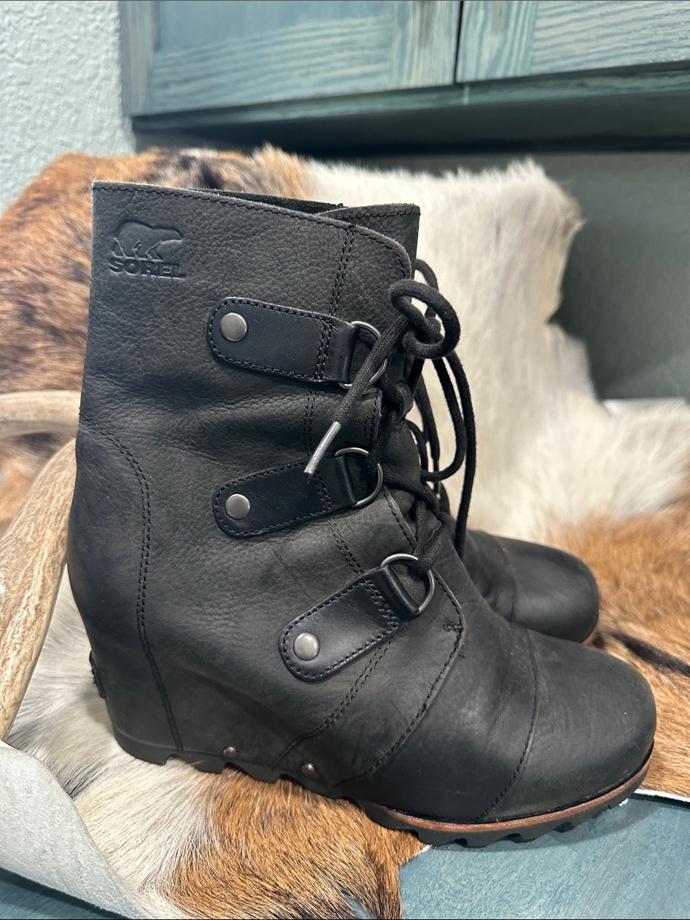 Sorel Joan of Arctic lace up wedge ankle boots Sz 8